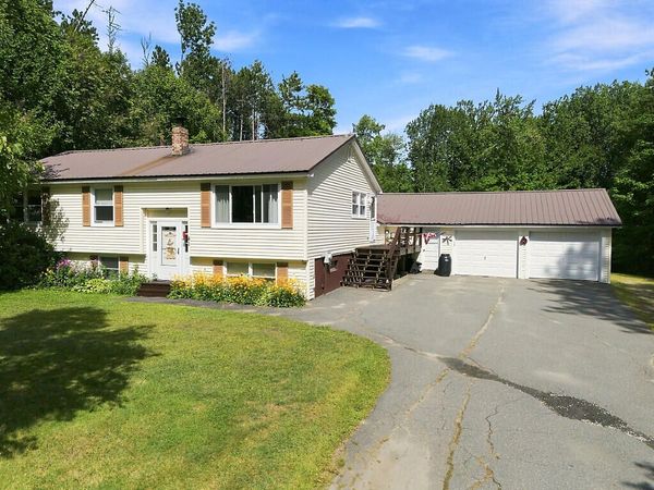 41 Crescent Street , Skowhegan, ME 04976