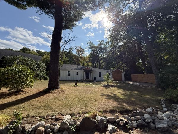 4 Highland Avenue, Cumberland, ME 04021