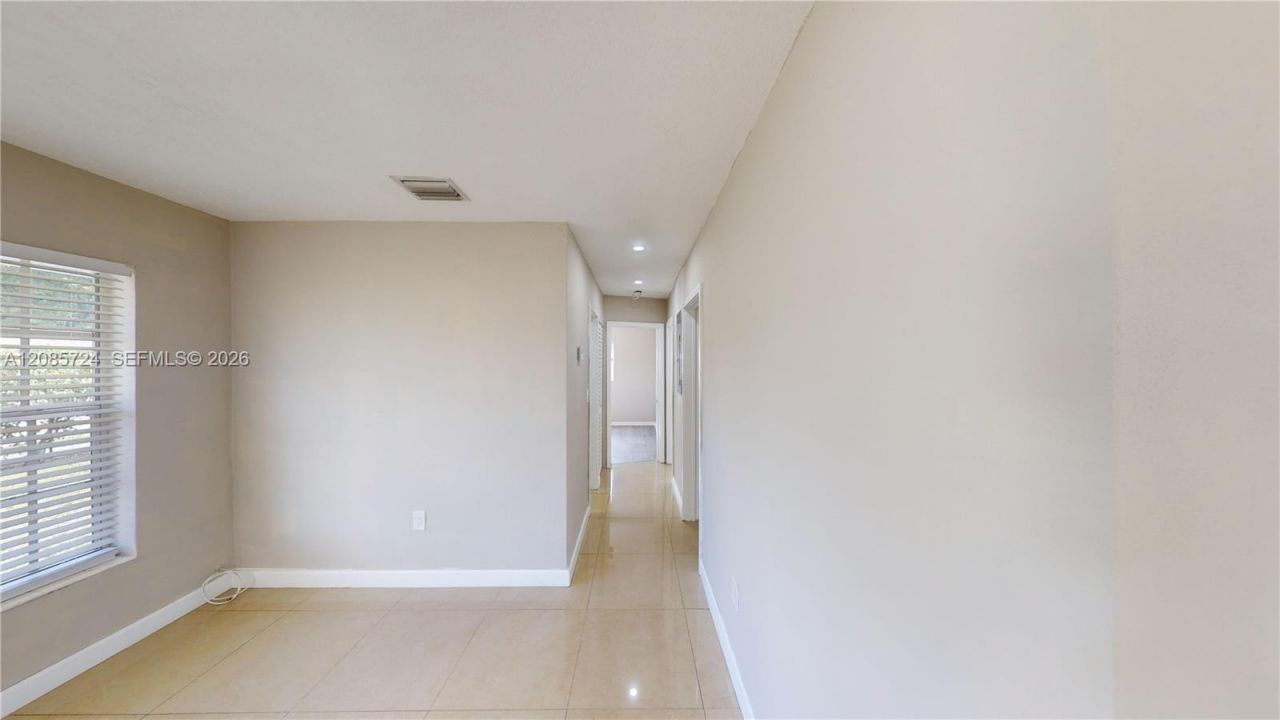 3354 NW 181st St, Miami Gardens, FL 33056 Photo