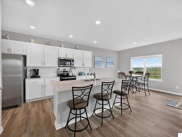 17675 Rose Lane Road, Omaha, NE 68136
