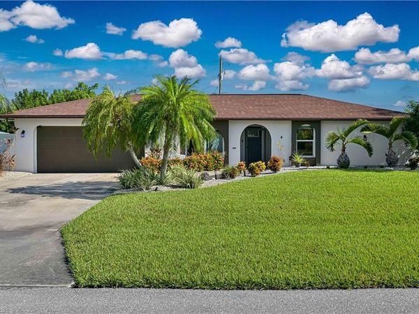 313 SE 3rd ST, CAPE CORAL, FL 33990