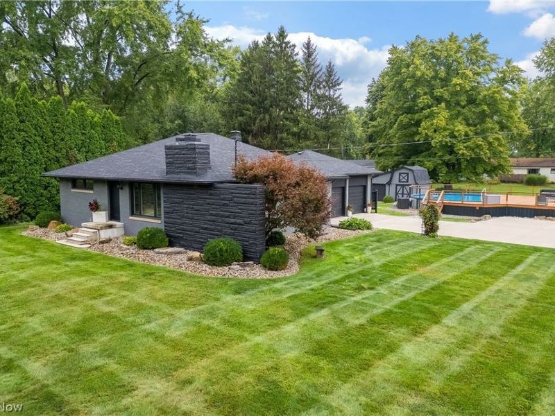 3781 Summit Road, Ravenna, OH 44266 Photo 2