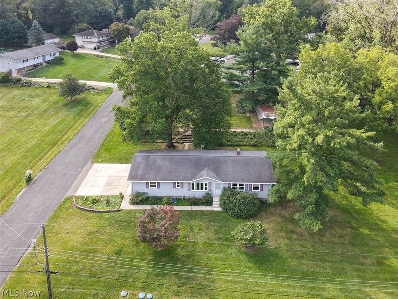 1200 Doralee Drive, Mogadore, OH 44260 Photo 2