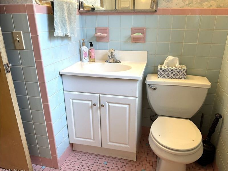 11909 Mccracken Road, Garfield Heights, OH 44125 Photo 12