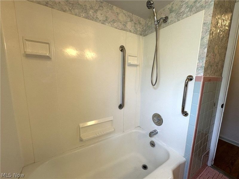 11909 Mccracken Road, Garfield Heights, OH 44125 Photo 13
