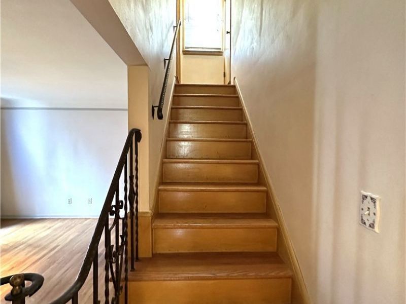 11909 Mccracken Road, Garfield Heights, OH 44125 Photo 16