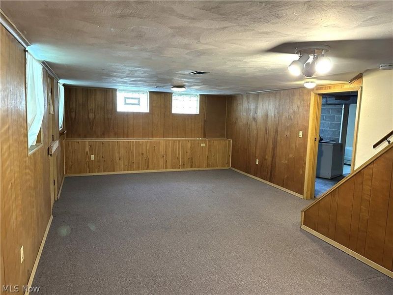 11909 Mccracken Road, Garfield Heights, OH 44125 Photo 27