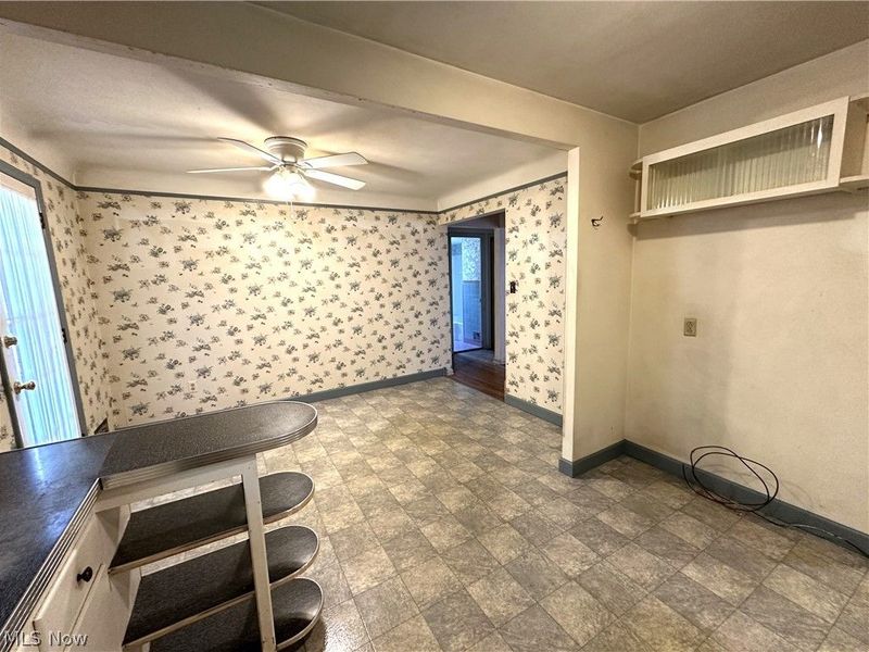 11909 Mccracken Road, Garfield Heights, OH 44125 Photo 5