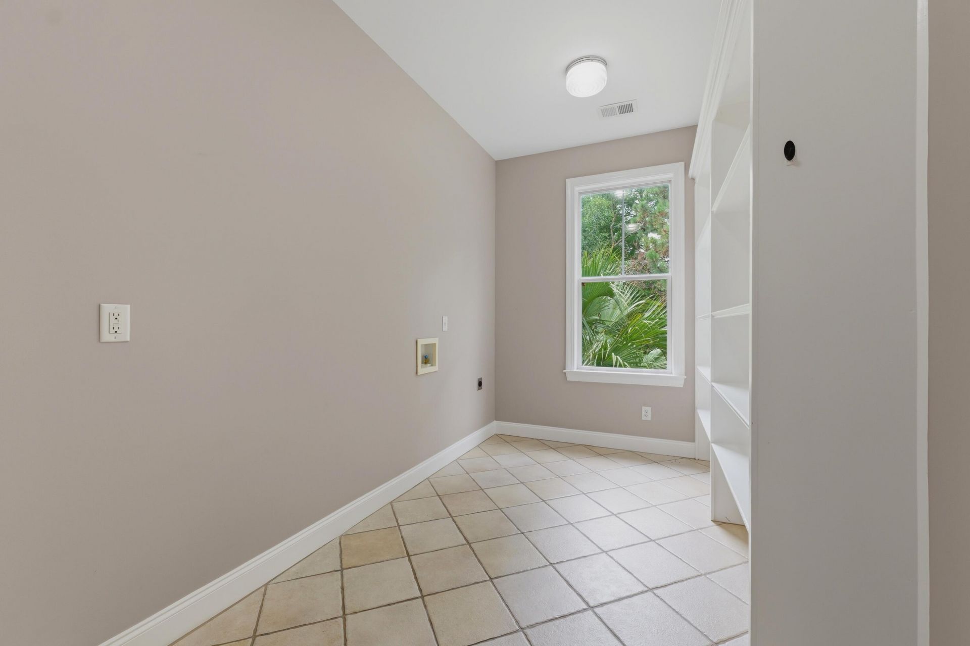 206 Clifton Street Photo 57