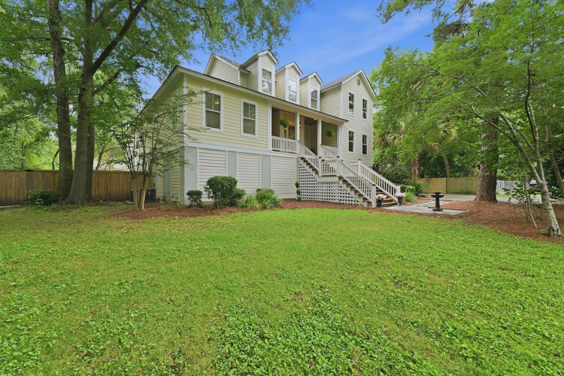 206 Clifton Street Photo 7
