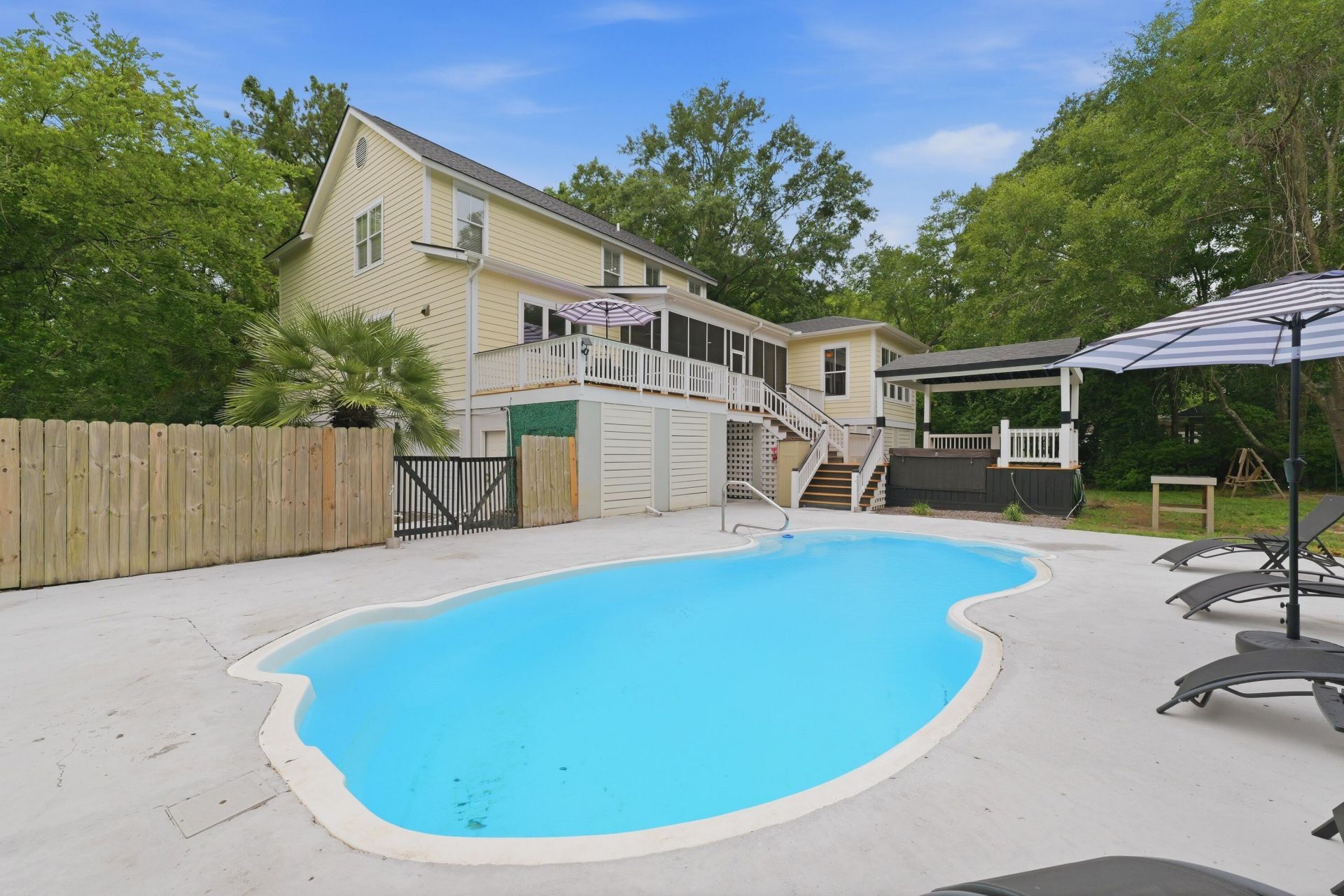 206 Clifton Street Photo 73