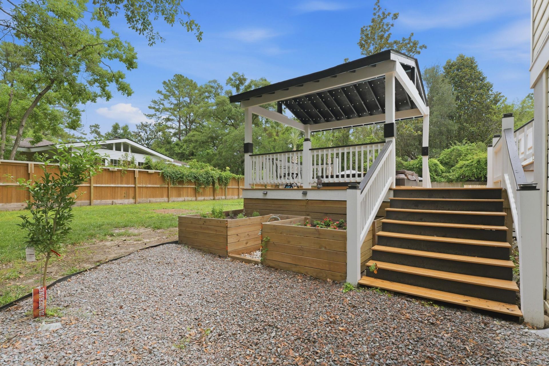 206 Clifton Street Photo 76
