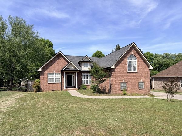 241 Quad Oak Dr , Mount Juliet, TN 37122