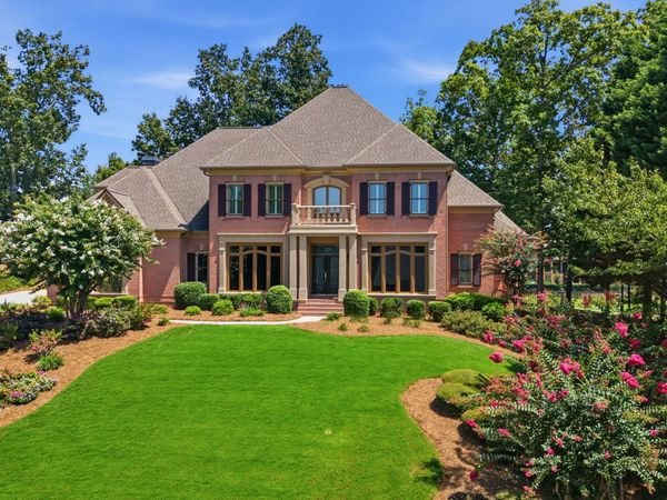 7275 Laurel Oak Drive, Suwanee, GA 30024