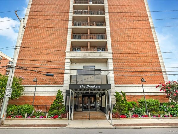 230 W Broadway, Unit 609, Long Beach, NY 11561