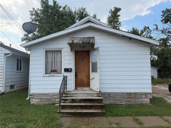 1135 Hubbard Avenue NE, Cedar Rapids, IA 52402