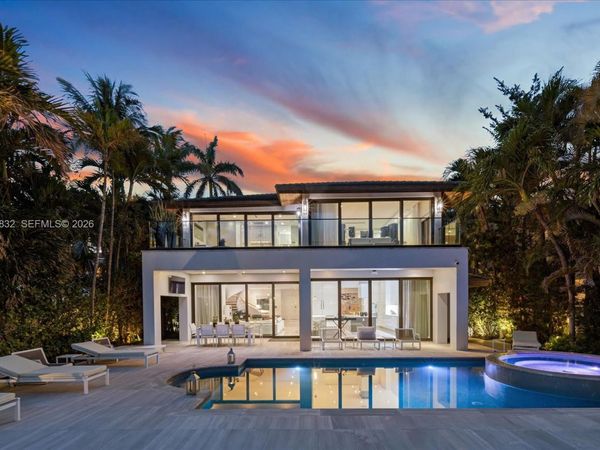 401 E Rivo Alto Dr , Miami Beach, FL 33139