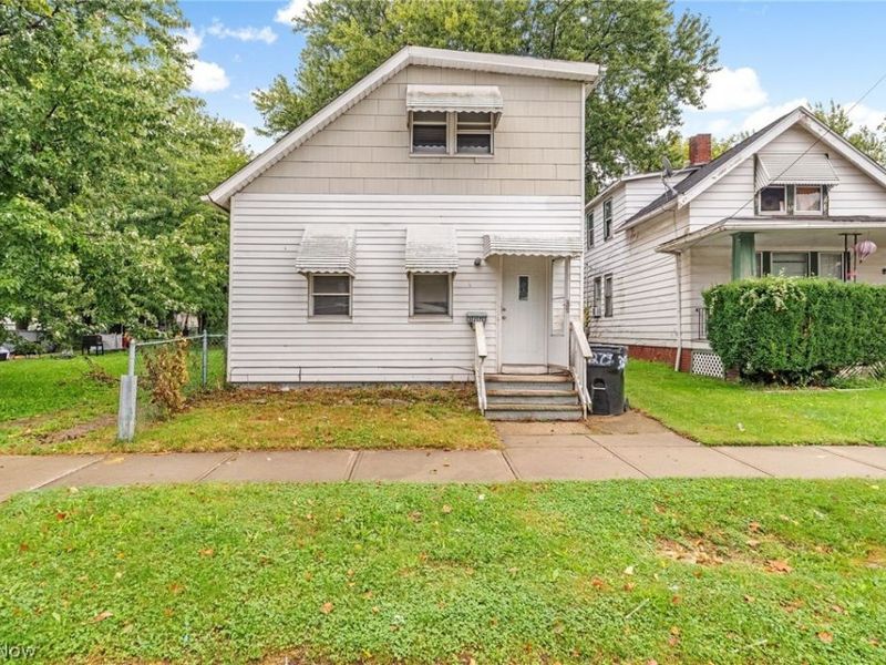 3273 W 44th Street, Cleveland, OH 44109 Photo 2