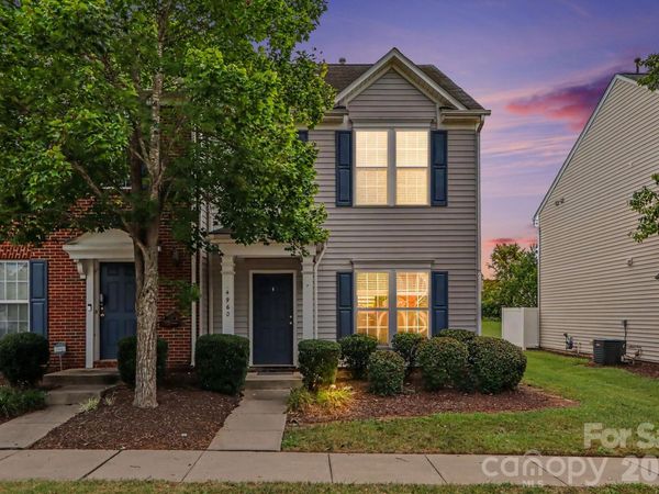 4960 Sunburst Lane , Charlotte, NC 28213
