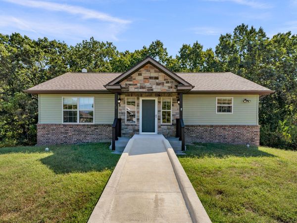 60 New Hope Court , Blue Eye, MO 65611