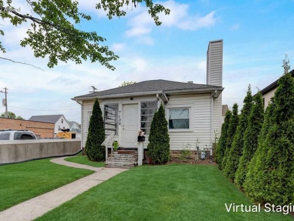 7106 W National AVENUE, West Allis, WI 53214