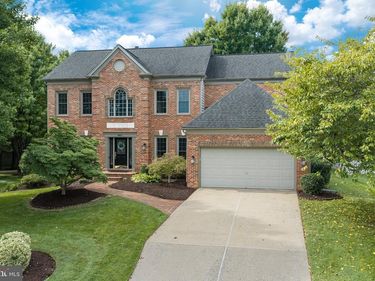 8622 LARKVIEW LANE, FAIRFAX STATION, VA 22039