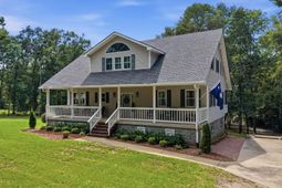 119 Derrick Drive photo 4
