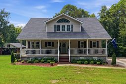 119 Derrick Drive photo 4