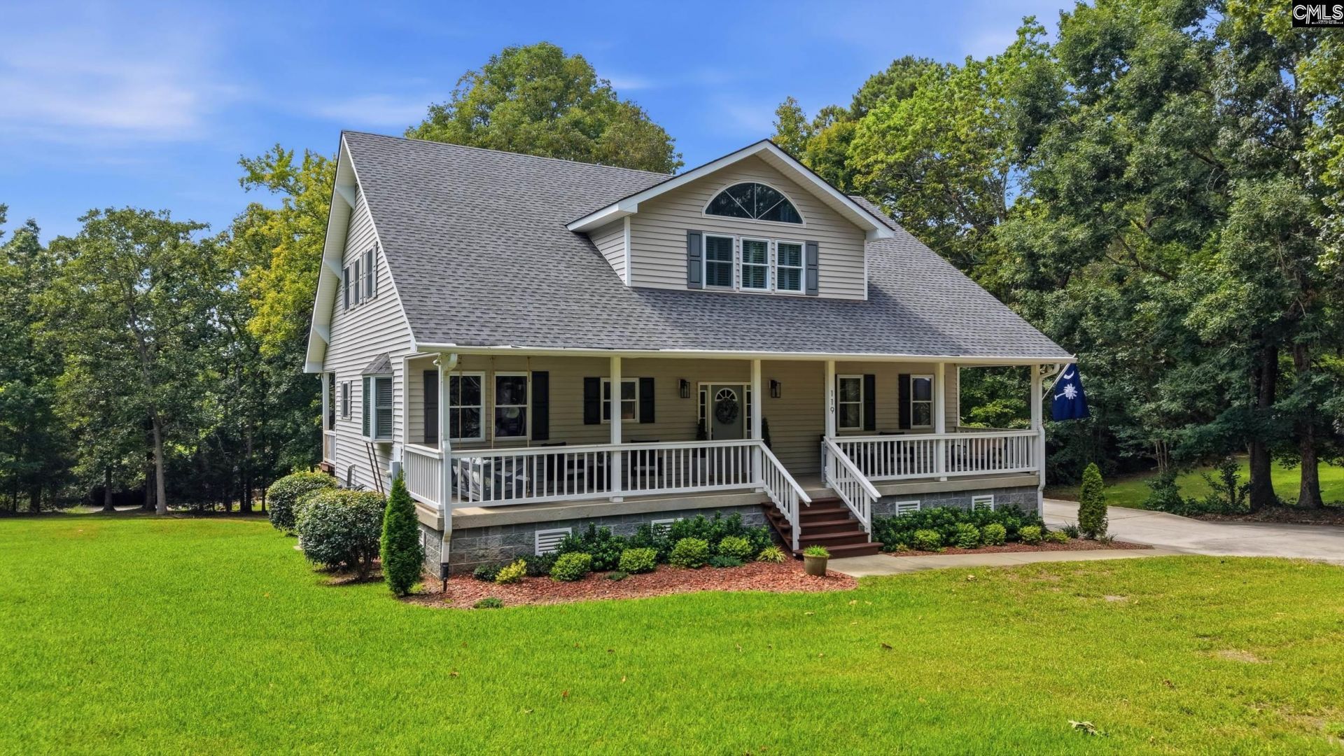 119 Derrick Drive Photo 4