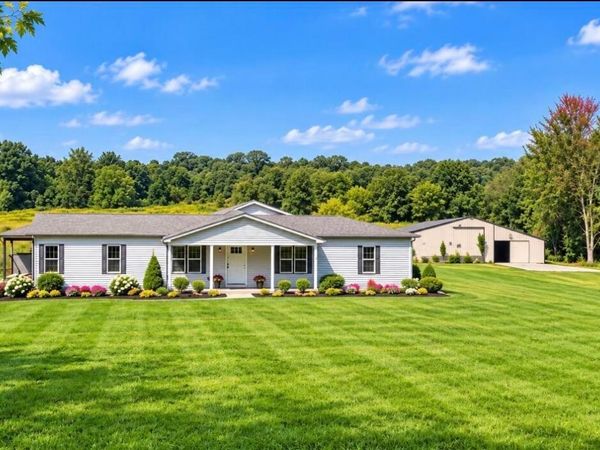 12183 Young Road, Amanda, OH 43102
