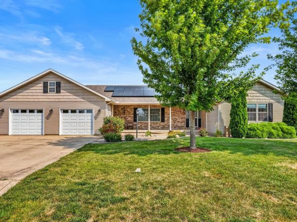 310 Robert Drive , Fisher, IL 61843