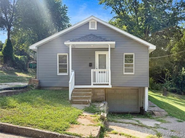 421 Edwards Street, Hannibal, MO 63401