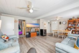 207 5th Ave. N photo 4