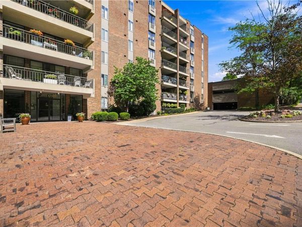 201 Grant St , Unit 508, Sewickley, PA 15143