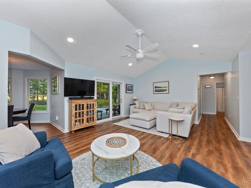 226 Waynoka Drive, Franklin Township, OH 45171 Photo 15