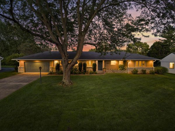 3800 Chevington Road , Upper Arlington, OH 43220