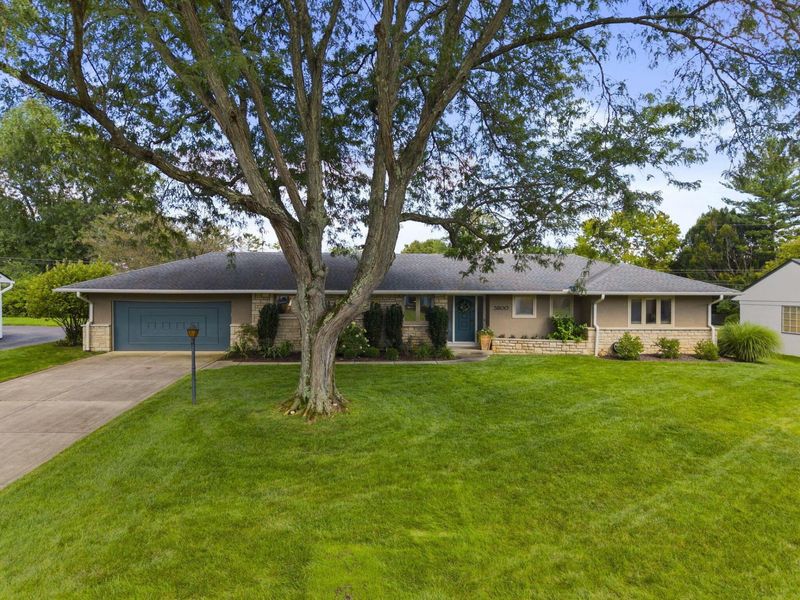 3800 Chevington Road, Upper Arlington, OH 43220 Photo 2