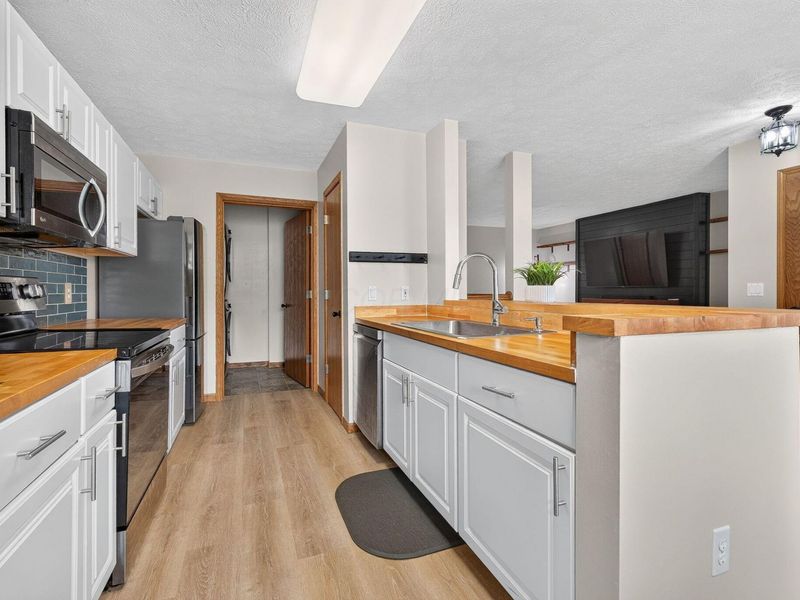 653 Millcrest Drive, Unit 653, Marysville, OH 43040 Photo 7