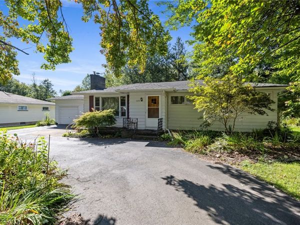 1093 Westside Drive , Rochester, NY 14624