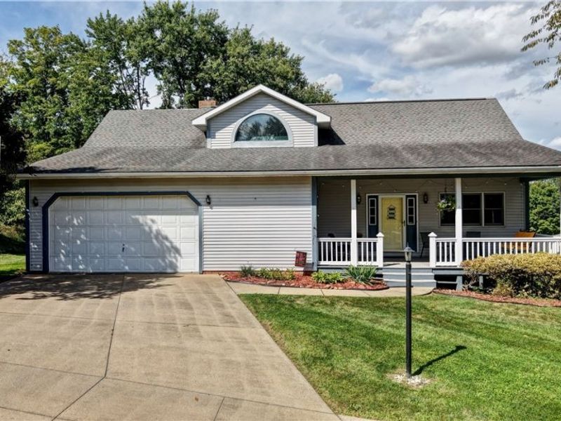 525 Rankin Court SW, New Philadelphia, OH 44663 Photo 1