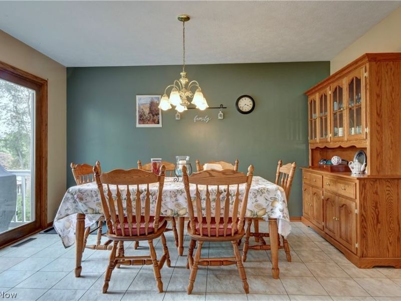 525 Rankin Court SW, New Philadelphia, OH 44663 Photo 9