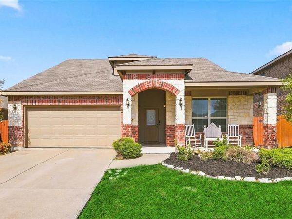 2113 Danibelle Drive, Heartland, TX 75126