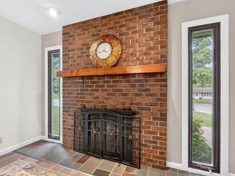837 W 6th Street, Marysville, OH 43040 Photo 8