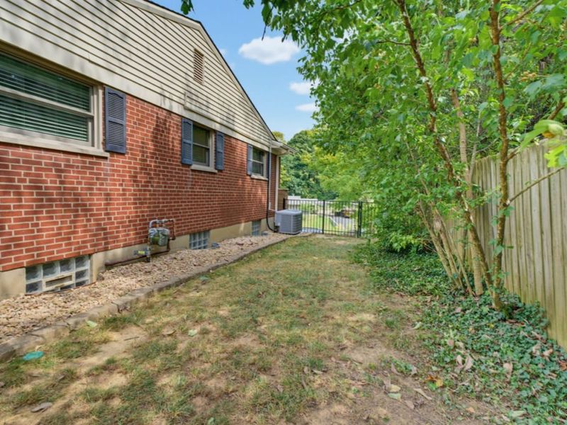 699 Eversole Road, Anderson Township, OH 45230 Photo 62