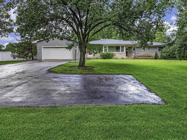2434 N Spruce Drive, Bluffton, IN 46714