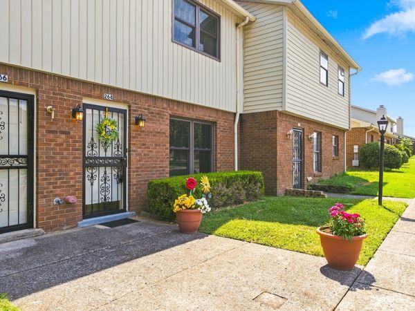264 Mayflower Ln N, Madison, TN 37115