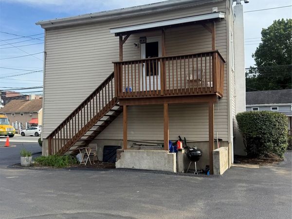 110 W Railroad Avenue , Unit Second Flo, Garnerville, NY 10923