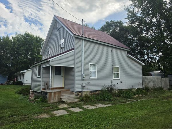 210 Forest Street, Elma, IA 50628