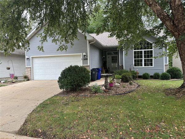 1209 Forest Glen Court SE, Cedar Rapids, IA 52403