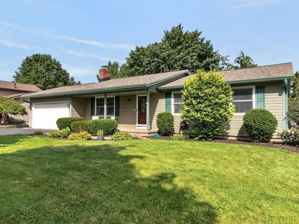 36 Weatherwood Lane , Rochester, NY 14624
